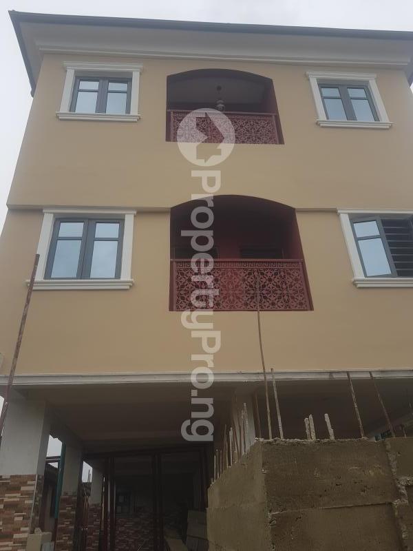 2 bedroom Flat / Apartment for rent Off Ogunala Drive Adelabu Surulere Lagos