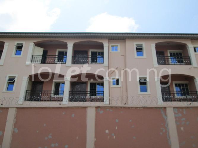 3 bedroom Flat / Apartment for rent 41, Sholape Oworo, Ago Oshodi Expressway Oshodi Lagos