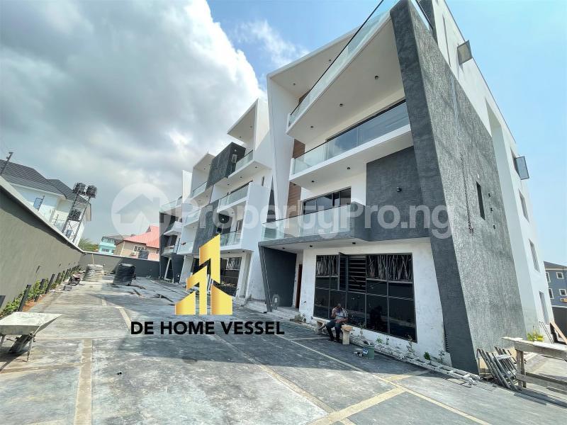 4 bedroom House for sale   ONIRU Victoria Island Lagos