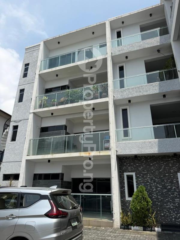 3 bedroom Flat / Apartment for rent Off Admiralty Riad Lekki Phase 1 Lekki Lagos