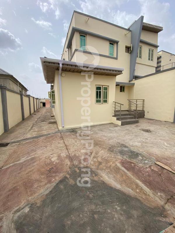 3 bedroom House for rent Kolapo Ishola Gra, Akobo Ibadan Oyo