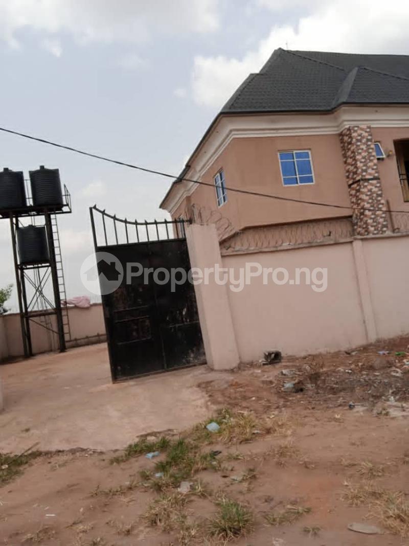 8 bedroom Flat / Apartment for sale Located In Owerri Owerri Imo