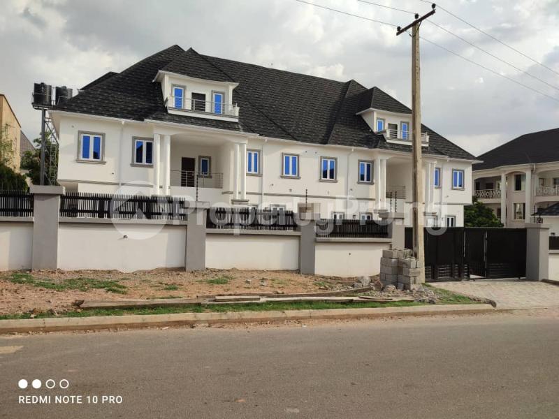 4 bedroom House for sale Wuye Abuja