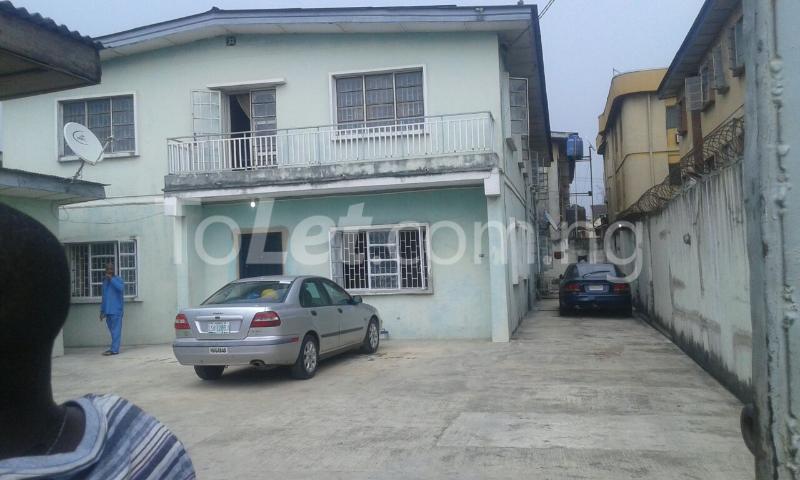 2 bedroom Flat / Apartment for rent Adelabu Street Adelabu Surulere Lagos