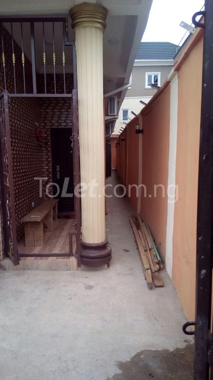 2 bedroom Flat / Apartment for rent By Adekunle Alagomeji Yaba Lagos