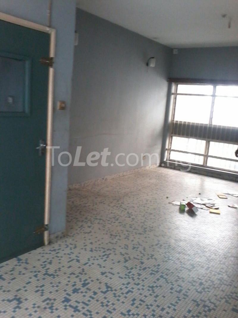 2 bedroom Flat / Apartment for rent Alagomeji Yaba Yaba Lagos - 0
