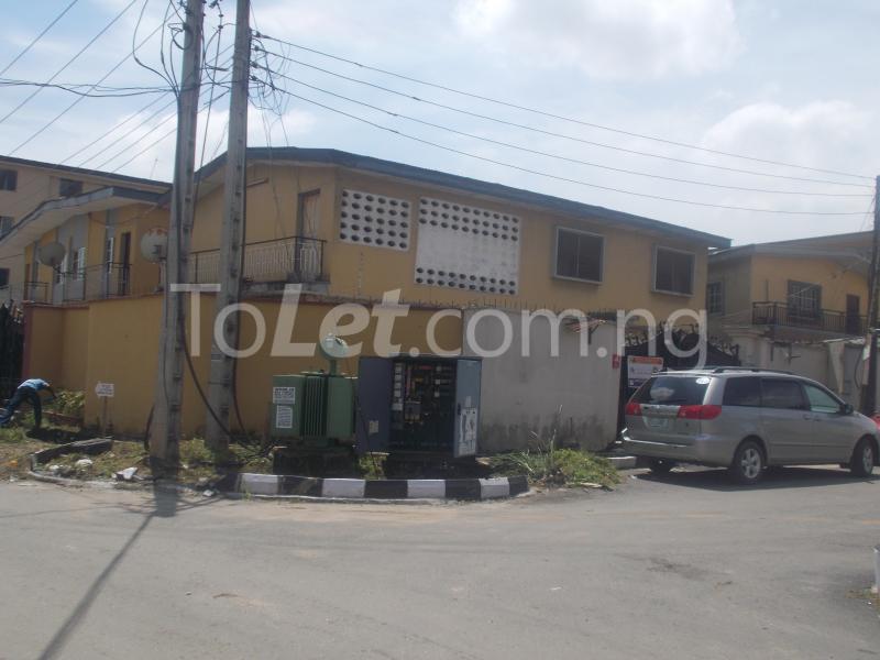 2 bedroom House for rent Ladipo Kasumu Street, Off Bisi Ogabi Street Ikeja Ikeja Lagos