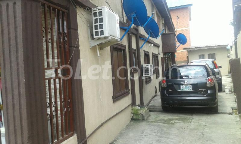 2 bedroom Flat / Apartment for rent Surulere Area Surulere Surulere Lagos