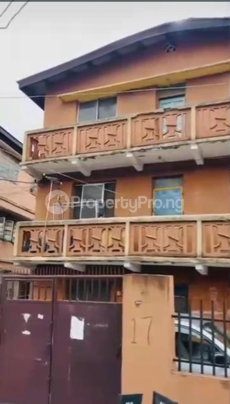 House for sale Fadeyi Shomolu Lagos - 1