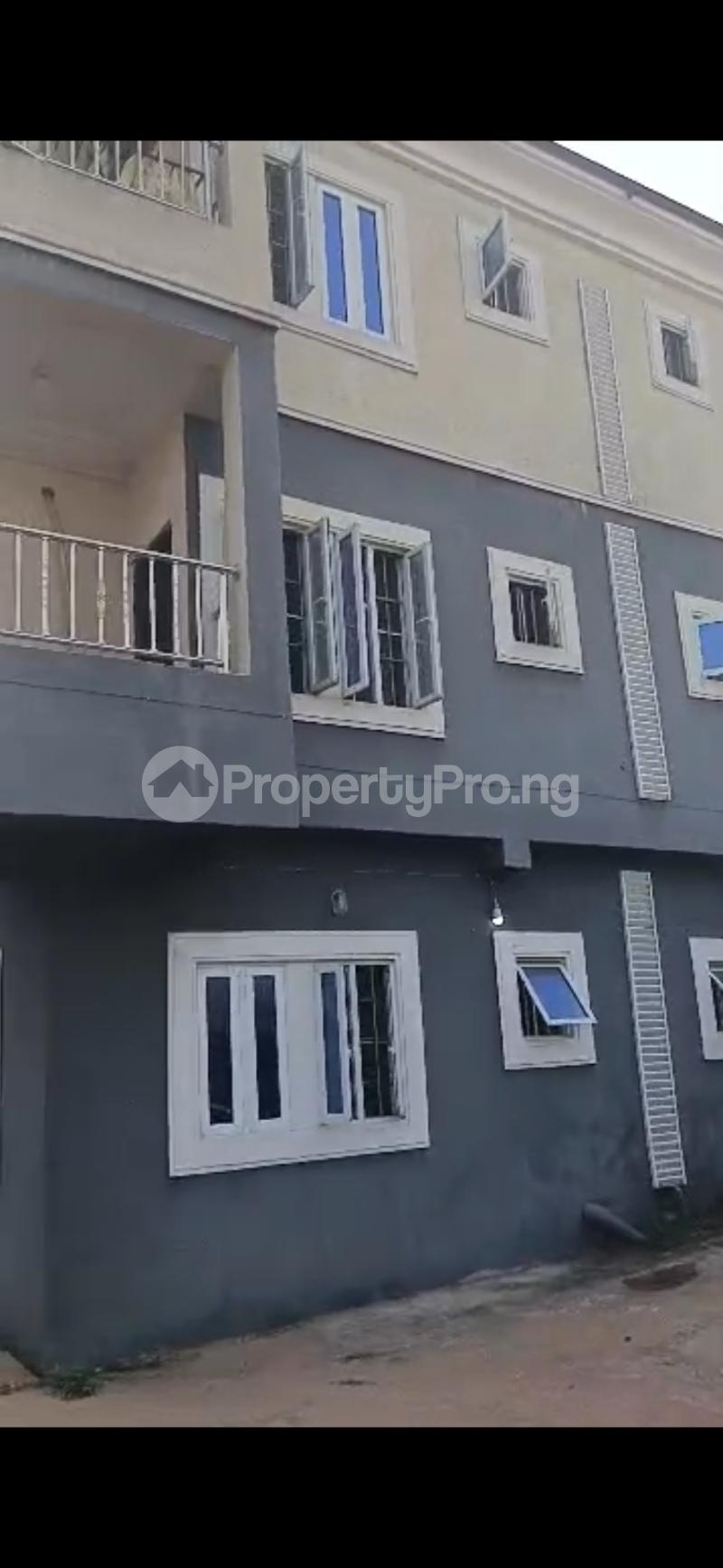 Flat / Apartment for sale Area R, New Owerri Owerri Imo