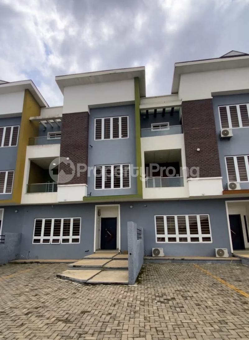 4 bedroom Flat / Apartment for rent Iyanganku Ibadan Oyo