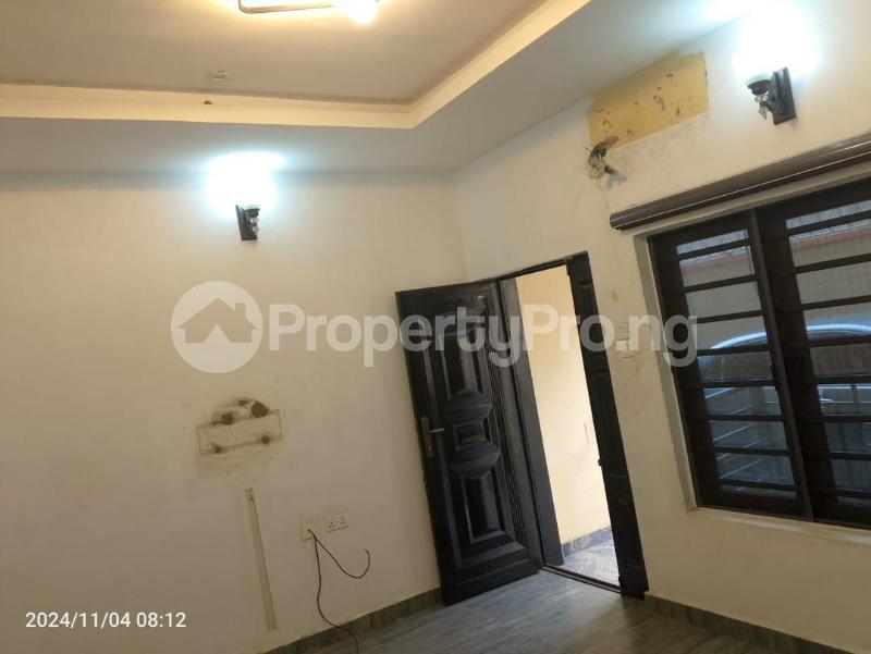 2 bedroom Flat / Apartment for rent Abule-Oja Yaba Lagos