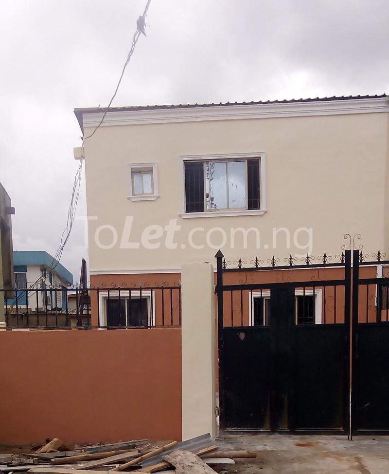 Flat / Apartment for sale No 10 Dide Olu Estate Ikeja Ikeja Lagos