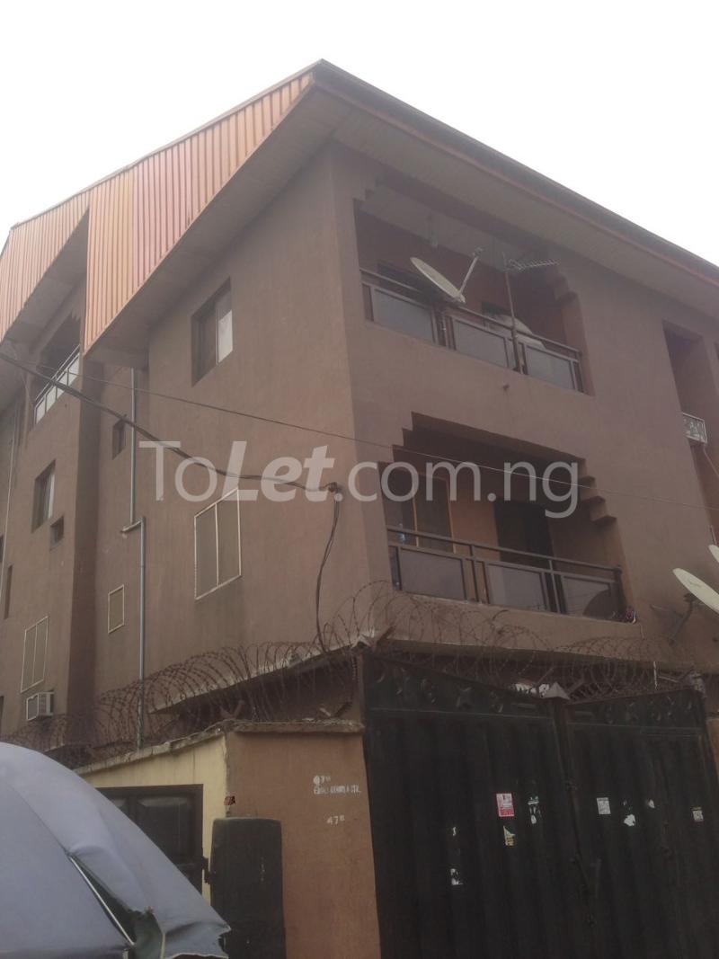 3 bedroom Flat / Apartment for rent Akoka Akoka Yaba Lagos