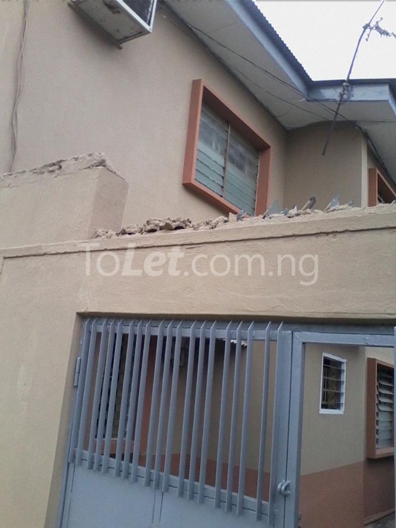 3 bedroom Flat / Apartment for rent Off Adelabu Adelabu Surulere Lagos