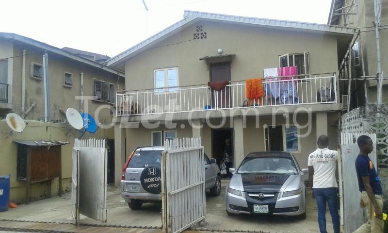 3 bedroom Flat / Apartment for rent Fola Agoro Yaba Yaba Lagos