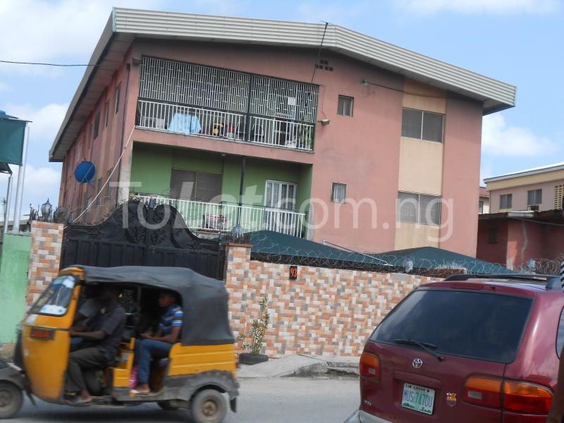 3 bedroom Flat / Apartment for rent Adetola Street Aguda Surulere Lagos