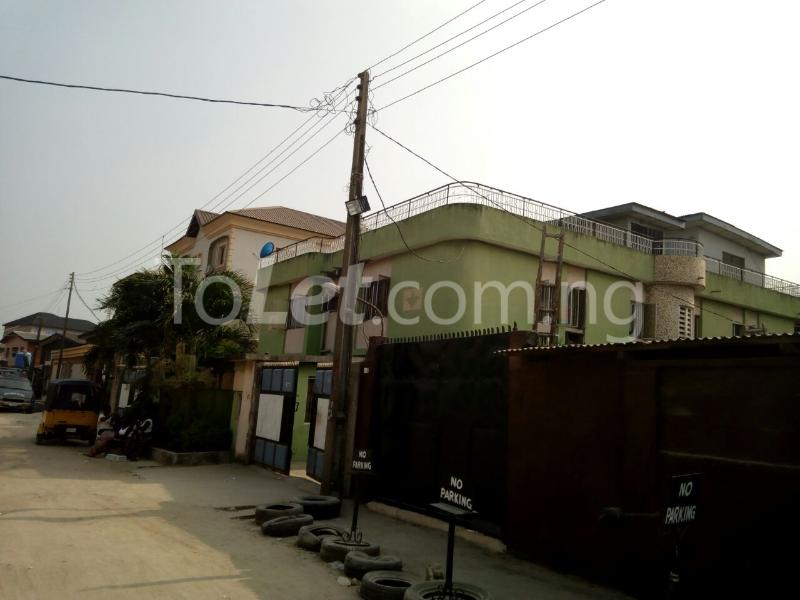 3 bedroom Flat / Apartment for rent Bakare Dawudu, Off Deeperlife Church. Ifako-gbagada Gbagada Lagos - 0