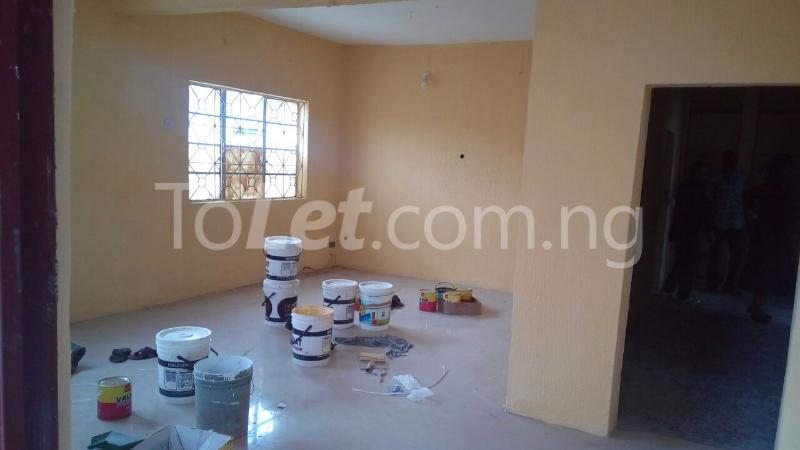 3 bedroom Flat / Apartment for rent Off Onipanu Onipanu Shomolu Lagos
