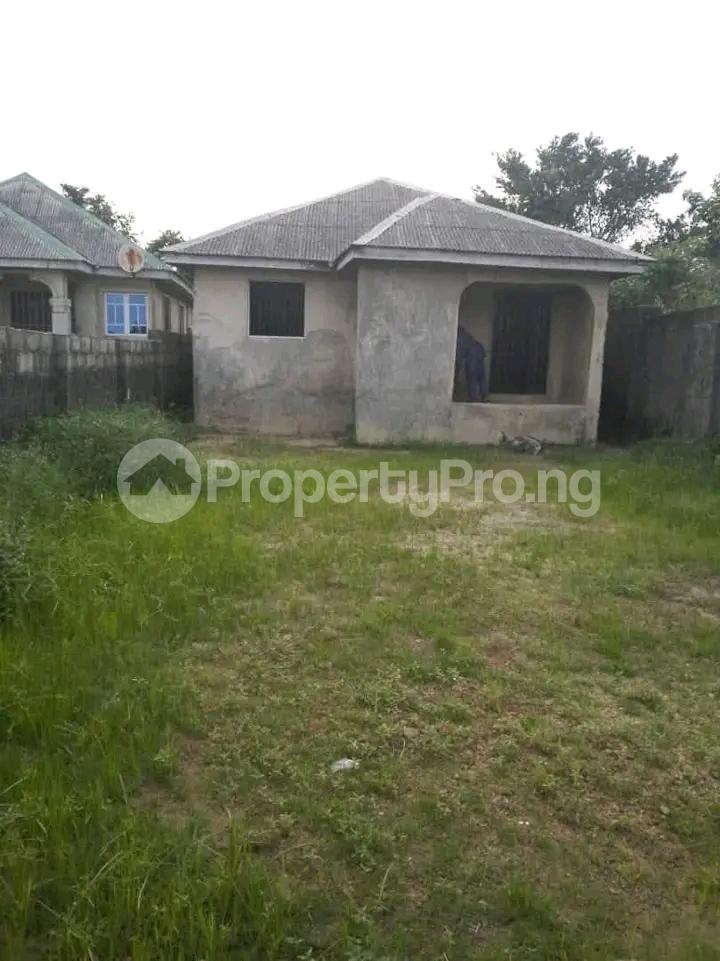 3 bedroom House for sale Maternity Off Bayeku Road Igbogbo Ikorodu Lagos