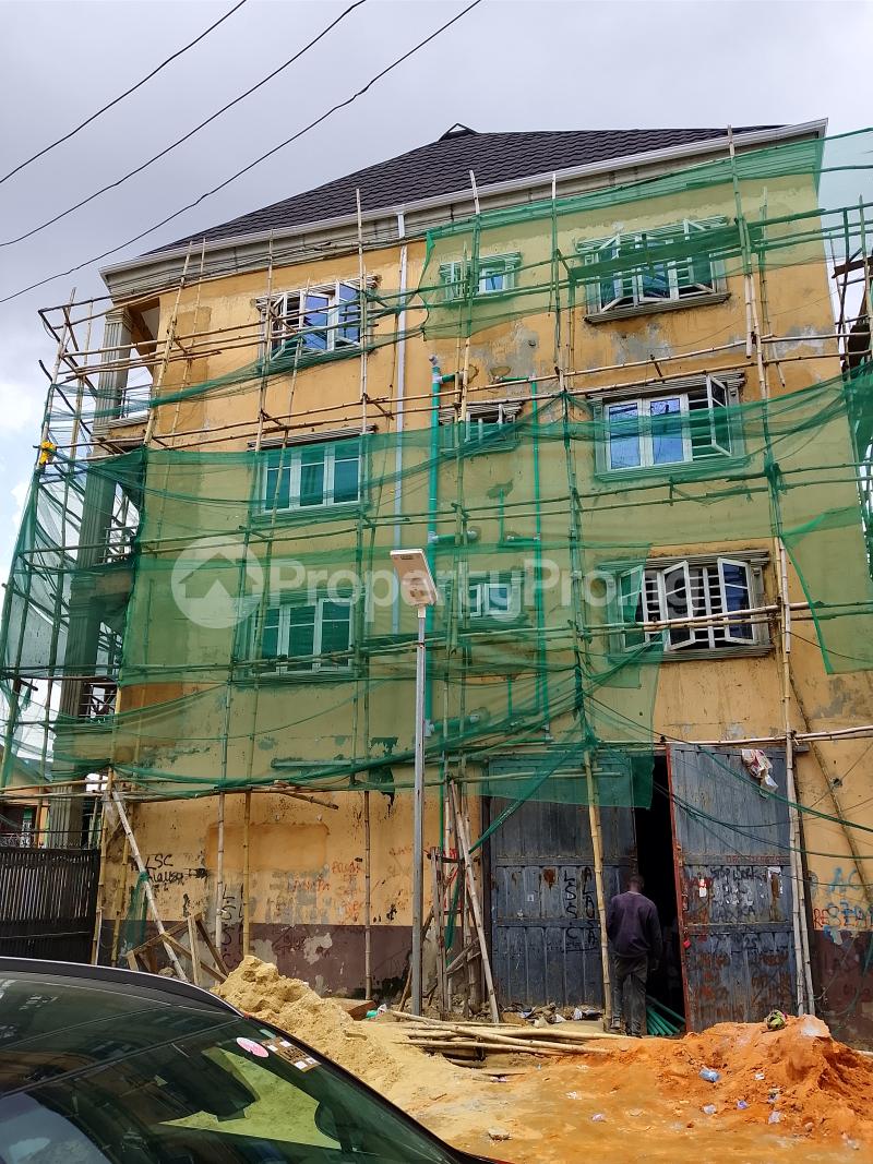 3 bedroom Flat / Apartment for rent Ojuelegba Surulere Lagos