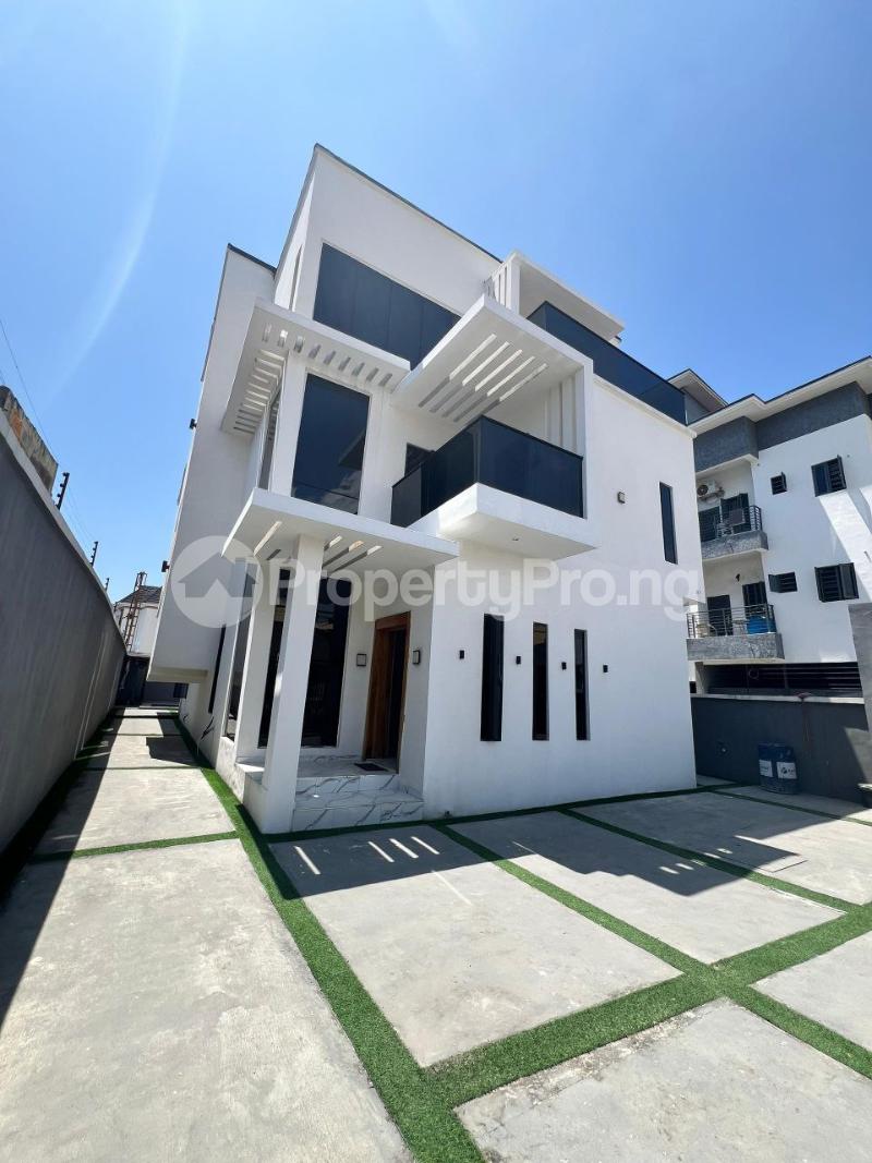 4 bedroom House for sale Lekki Lagos