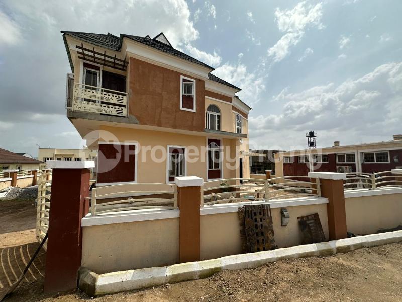 4 bedroom House for rent Legacy, Kolapo Ishola Gra, Akobo Ibadan Oyo