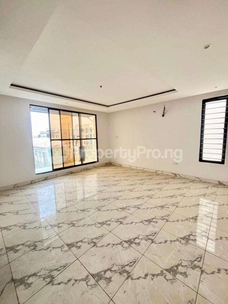 4 bedroom House for rent Opposite Agungi Ologolo Lekki Lagos