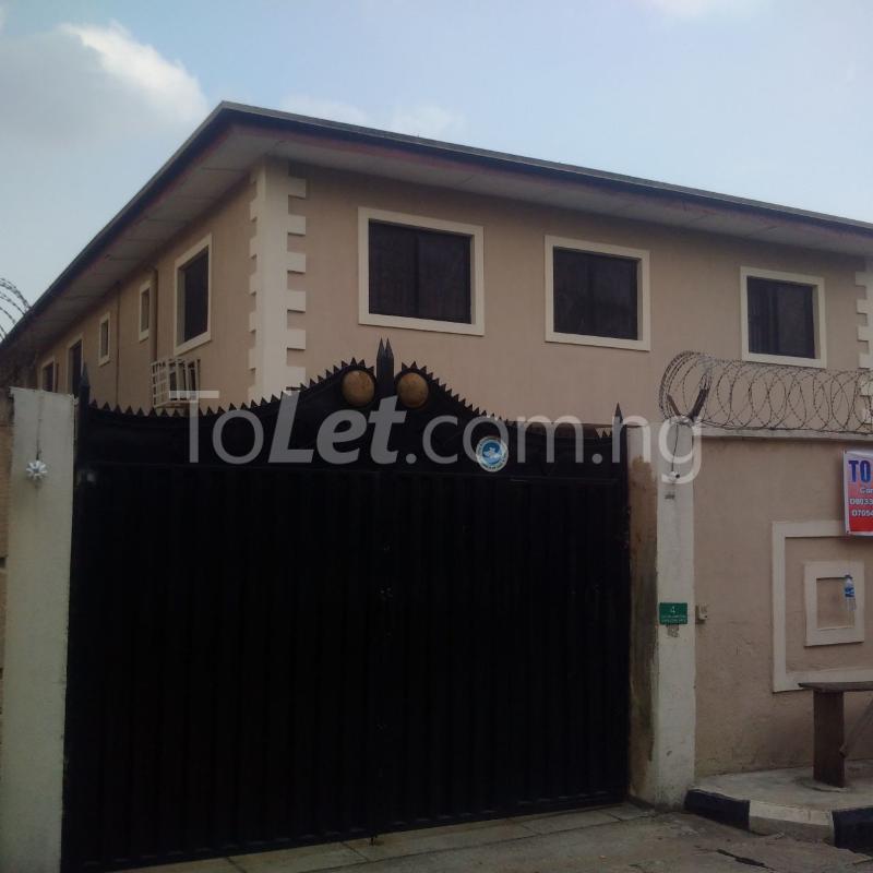 4 bedroom House for rent 6, Dan Street, Crystal Estate Bye pass Ilupeju Ilupeju Lagos