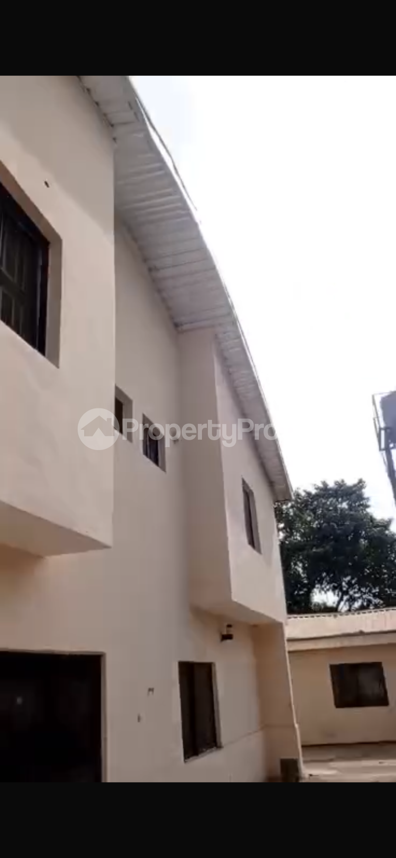 4 bedroom House for rent 3rd Avenue Gwarinpa Abuja