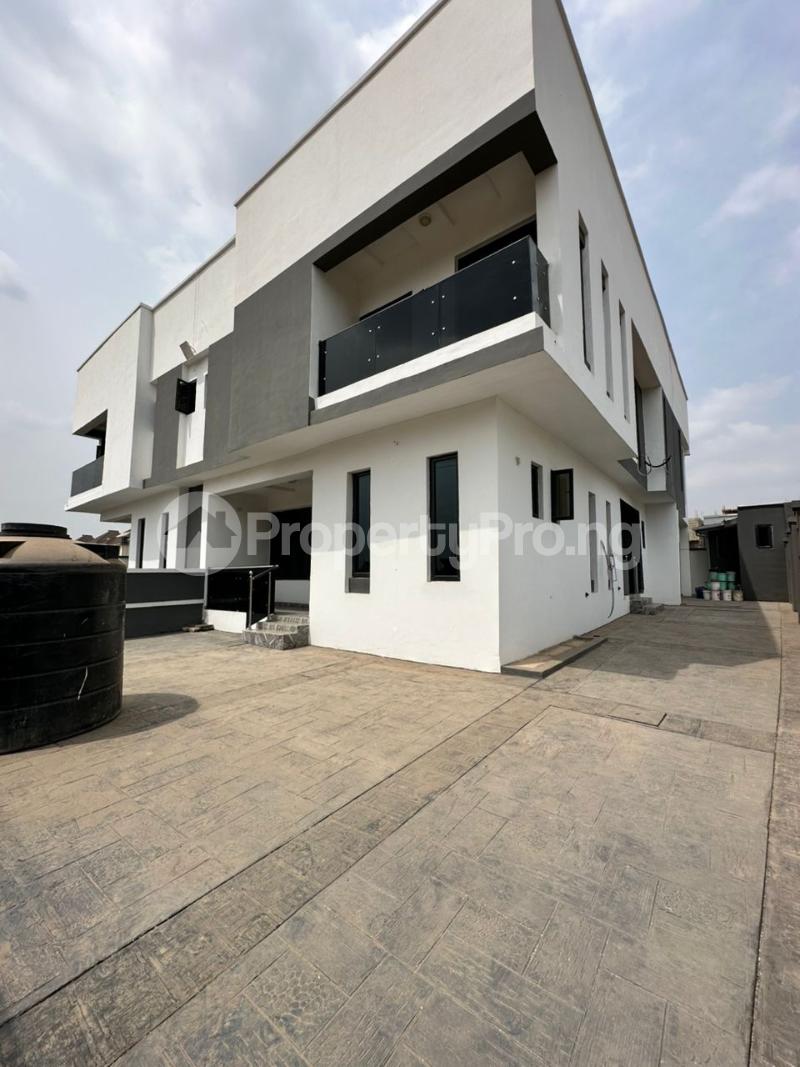 4 bedroom House for sale Carlton Gate Estate, Akobo Ibadan Oyo