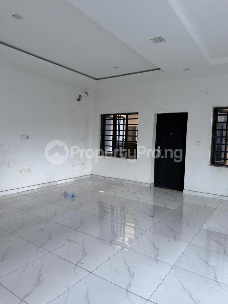4 bedroom Flat / Apartment for rent Toyin street Ikeja Lagos
