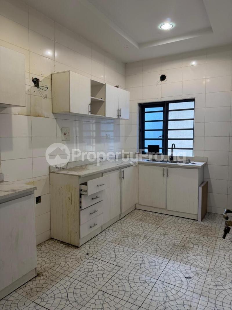 4 bedroom Flat / Apartment for rent Toyin street Ikeja Lagos