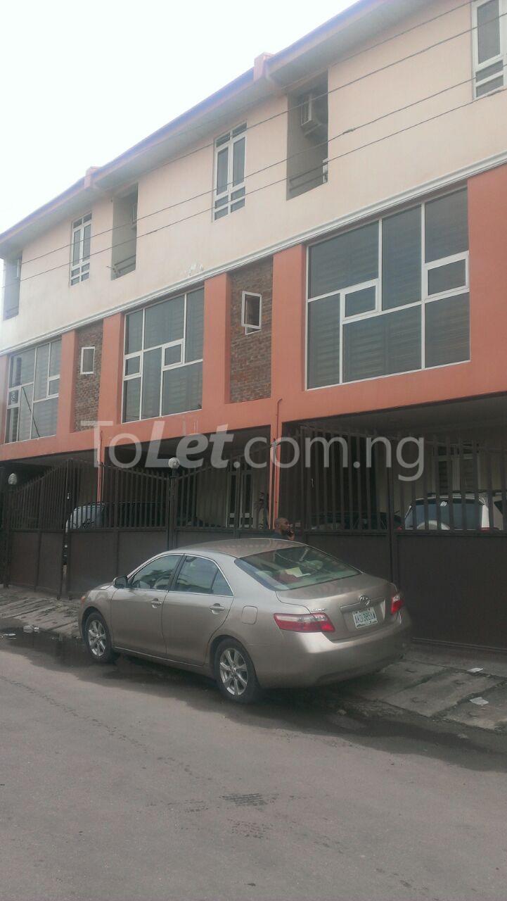 4 bedroom House for rent Yaba Area Yaba Yaba Lagos