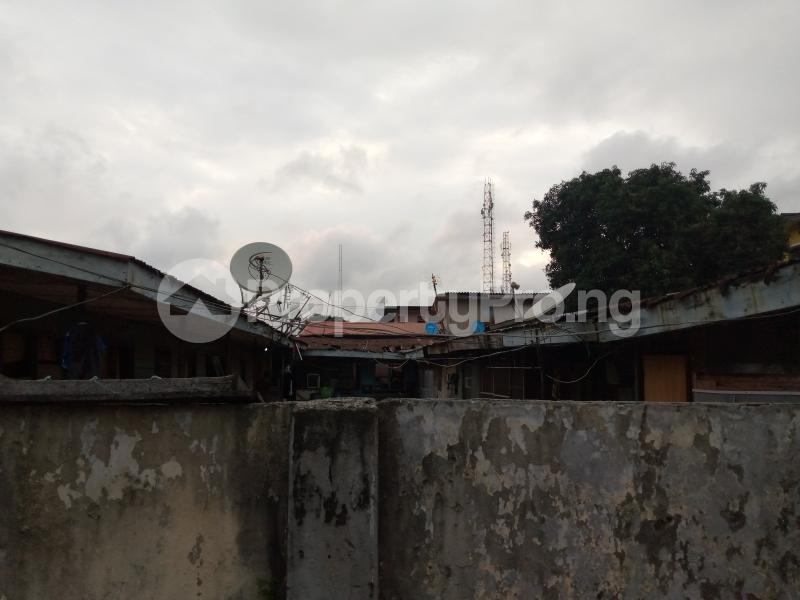 House for sale From Sainfibar Str To Eyetoro Street Akoka Yaba Lagos - 0