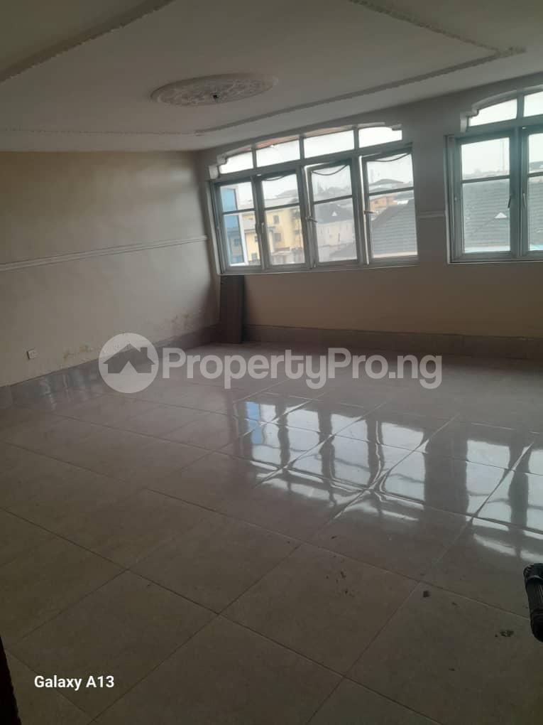 House for rent In An Estate Mende Maryland Lagos