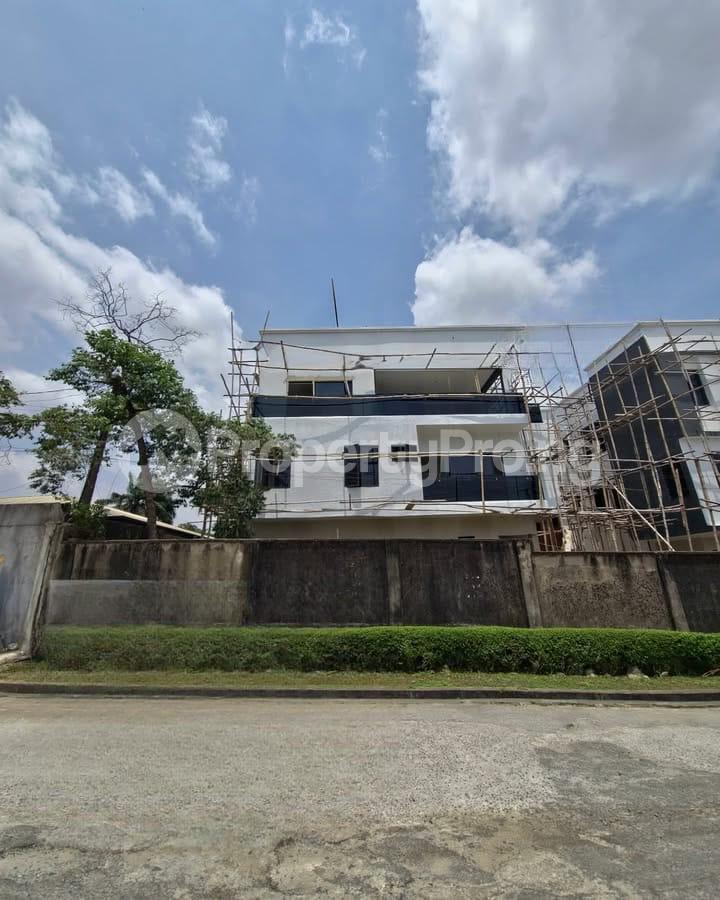 4 bedroom House for sale Secure Estate Maryland Lagos