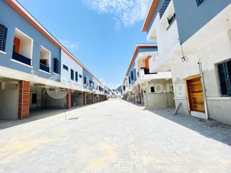 5 Bedroom House in chevron Lekki Lagos House for rent in lekki