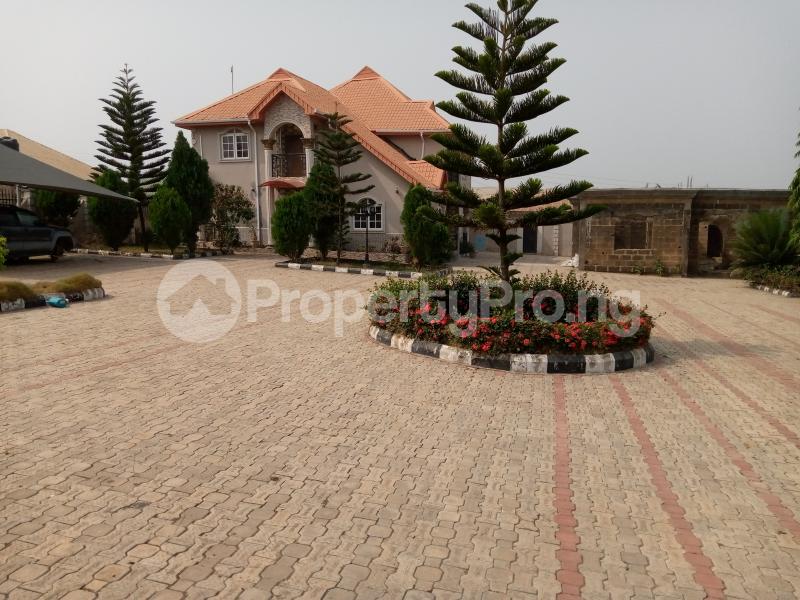 5 bedroom House for sale Located Along Ilobu Road, Okinni, Osun State Osogbo Osun