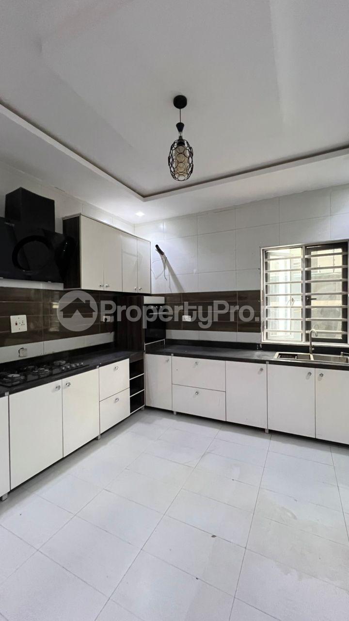 5 bedroom House for rent Ikate Lekki Lagos