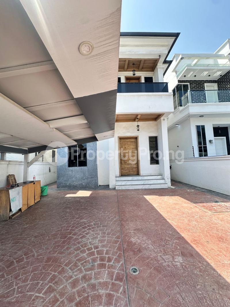5 bedroom House for rent By Shoprite Road Osapa london Lekki Lagos