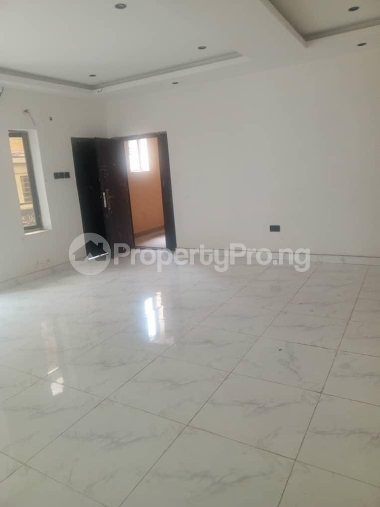 5 bedroom House for rent Soluyi Gbagada Lagos