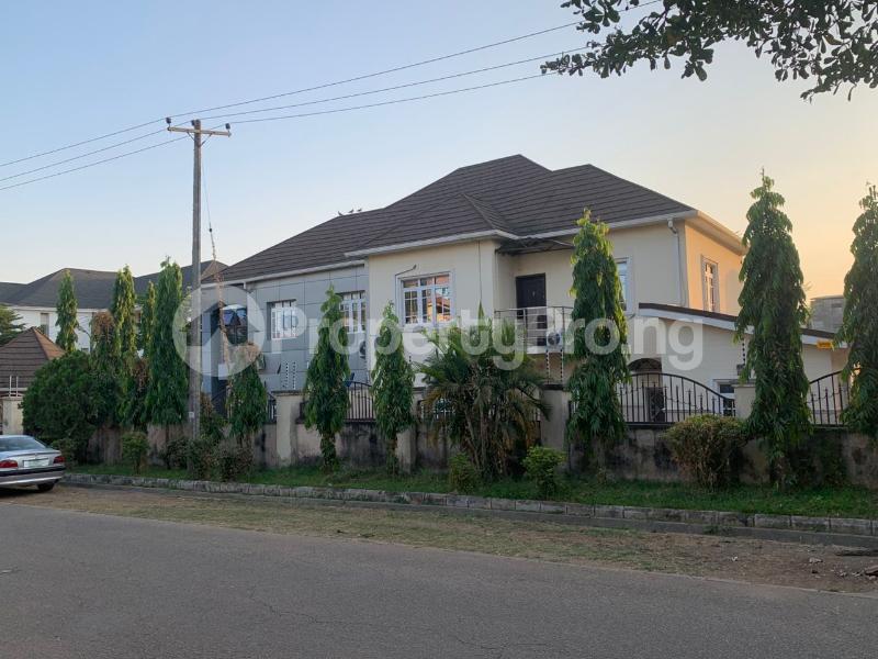 5 bedroom House for sale 3rd Avenue Gwarinpa Abuja