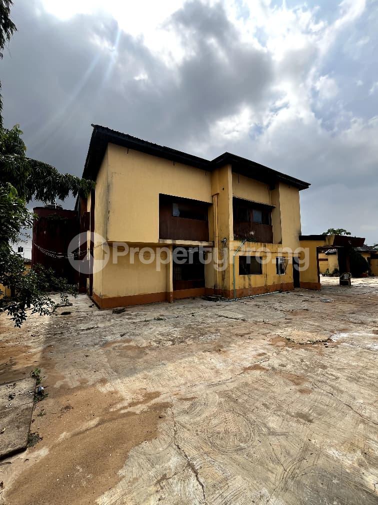 6 bedroom House for sale Main Omolayo Estate Akobo Ibadan Oyo