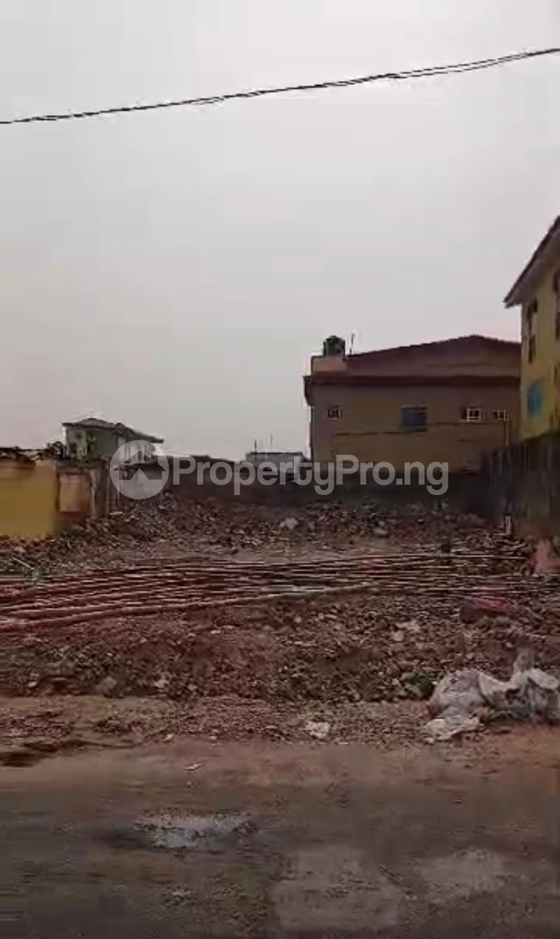 Land for sale Off Pedro Road Bariga Shomolu Lagos - 0