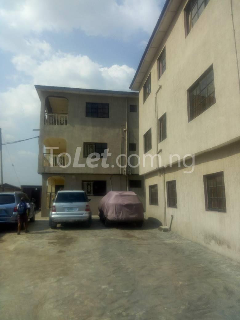3 bedroom Flat / Apartment for rent   Morgan estate Ojodu Lagos
