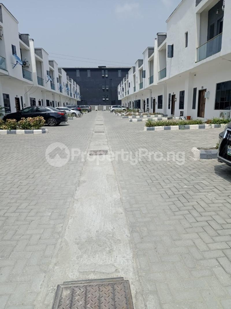 Flat / Apartment for rent Spg Road Ologolo Lekki Lagos