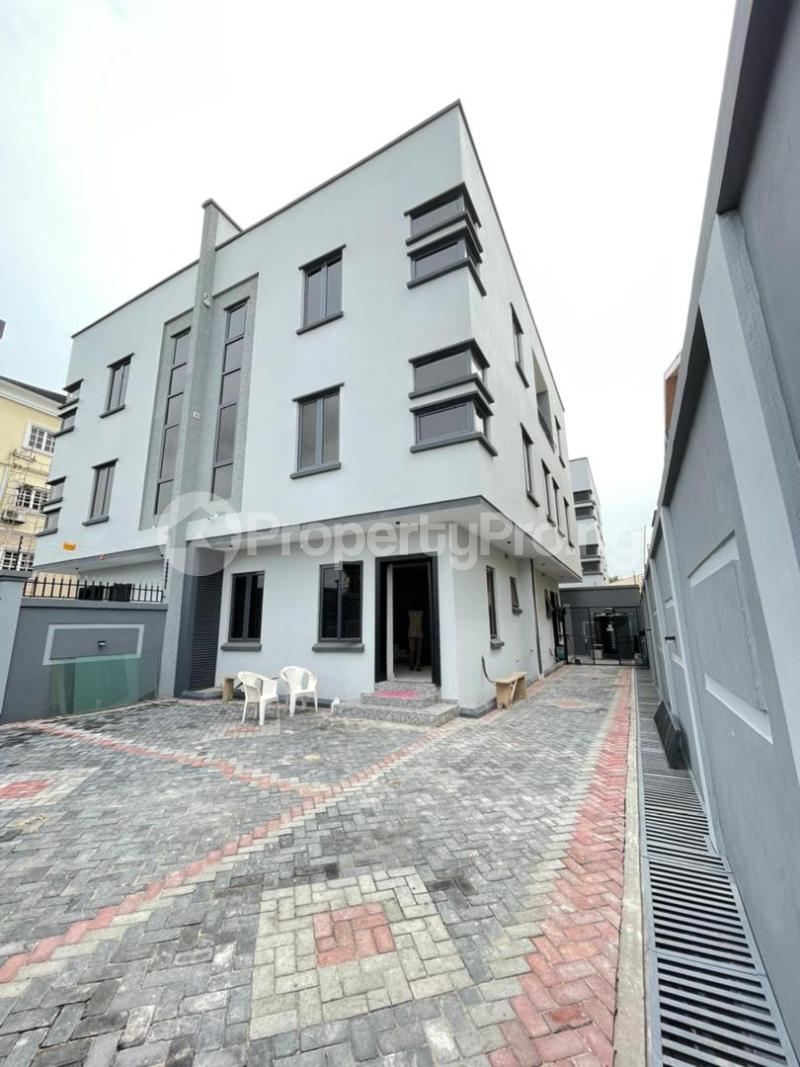 4 bedroom House for sale Lekki Phase 2 Lekki Lagos