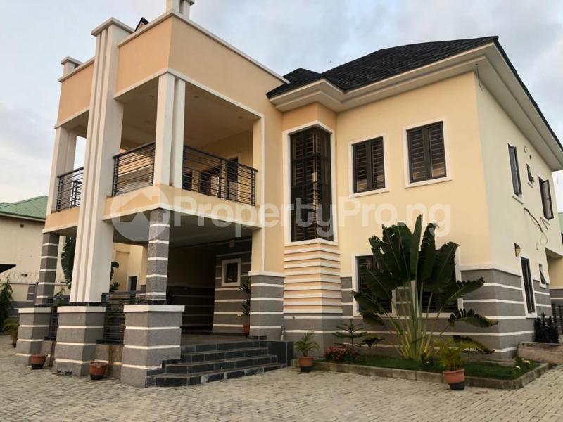 6 bedroom House for sale Gwarinpa Abuja