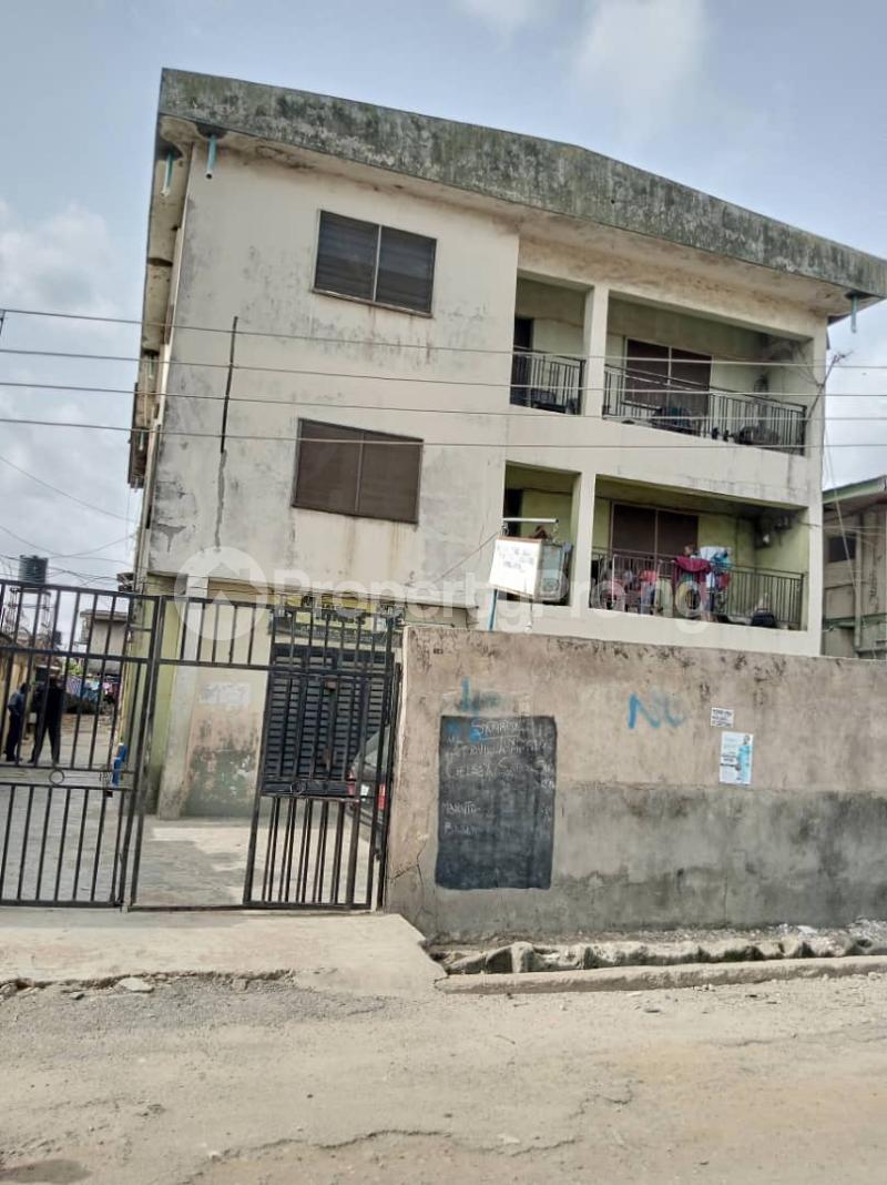 3 bedroom House for sale Oshodi Lagos